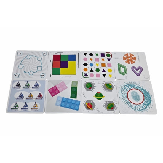Cărțile jocului de societate Super Cortex Challenge