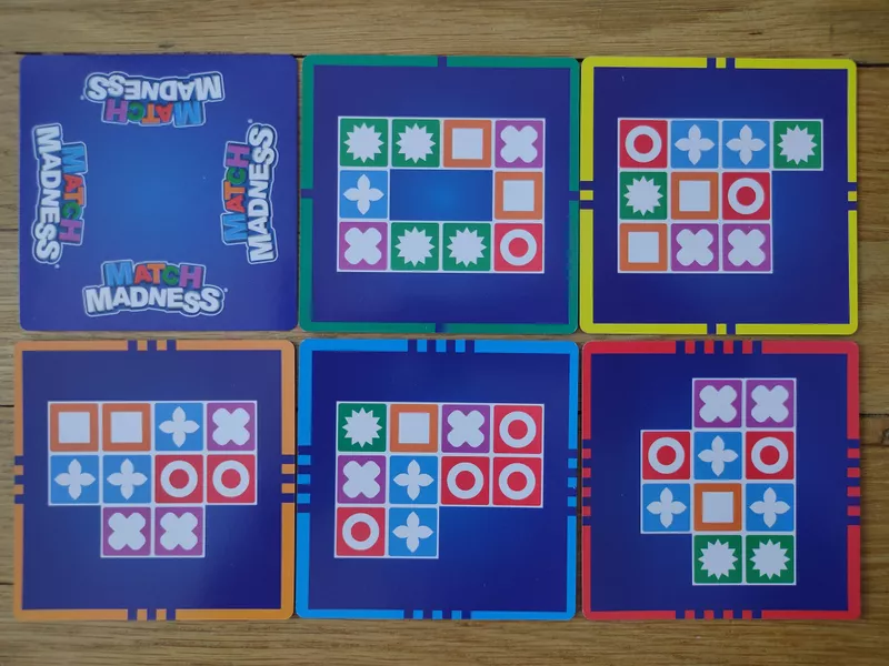 Cărțile jocului de societate Match Madness