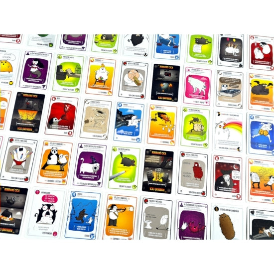 Cărțile jocului de societate Exploding Kittens: Party Pack