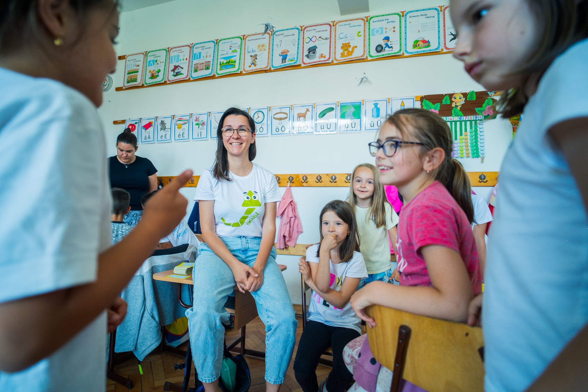 A Kubuk Skubi társasjátékórán a gyerekek a tanórák keretein belül fejlődnek a társasjátékok által. A foglalkozásokat képzett játékmesterek vezetik. A gyerekek megtanulnak egymásra figyelni és kifejezni önmagukat