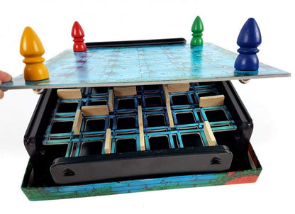 Conținutul jocului de societate Labirintul Magic