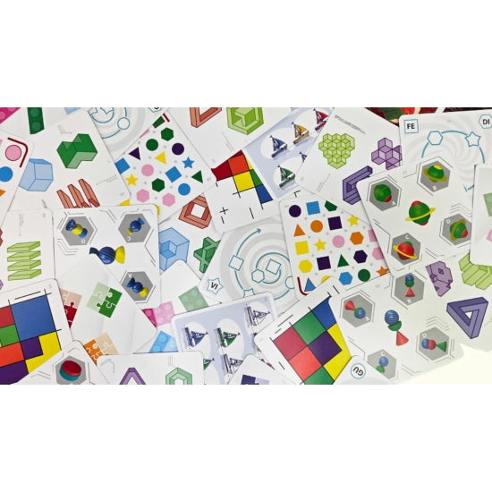 Cărțile jocului de societate Super Cortex Challenge