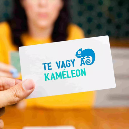 Cărțile jocului de societate Cameleonul