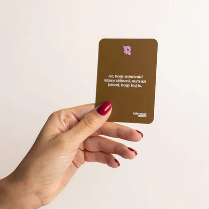 Cărțile jocului de societate Körvonal: Terápiás beszélgetések