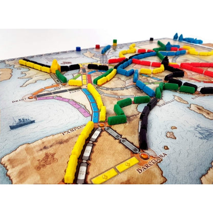 Cutia jocului de societate Ticket to Ride: Europa